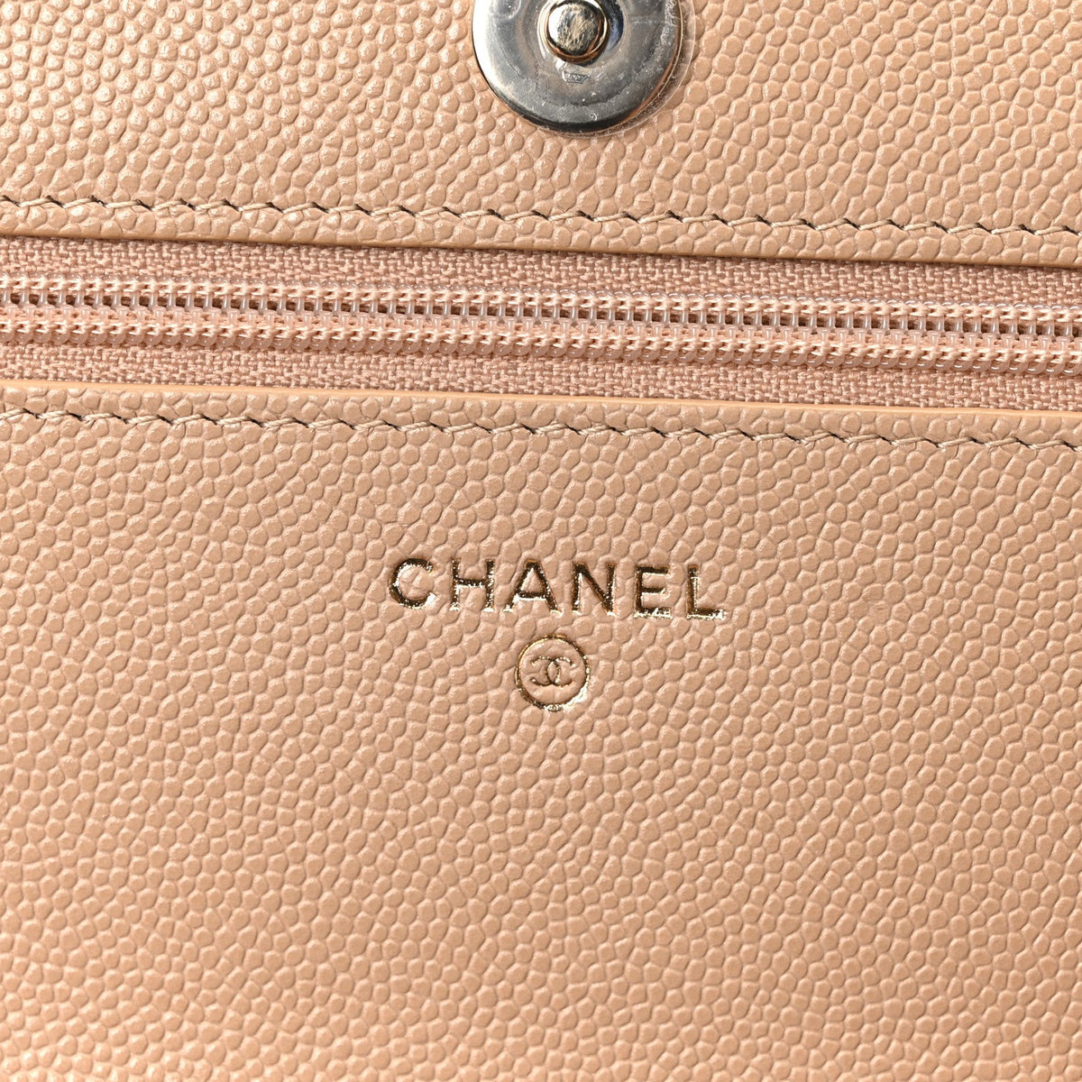 Caviar Quilted Crystal CC Wallet On Chain WOC Beige wholesalehk.shop