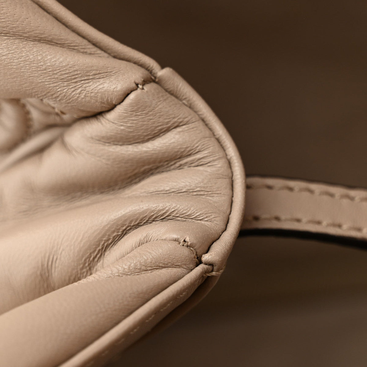 Calfskin GG Matelasse Large Tote  Beige wholesalehk.shop
