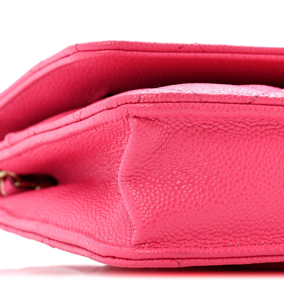 Caviar Quilted Wallet on Chain WOC Fuchsia wholesalehk.shop