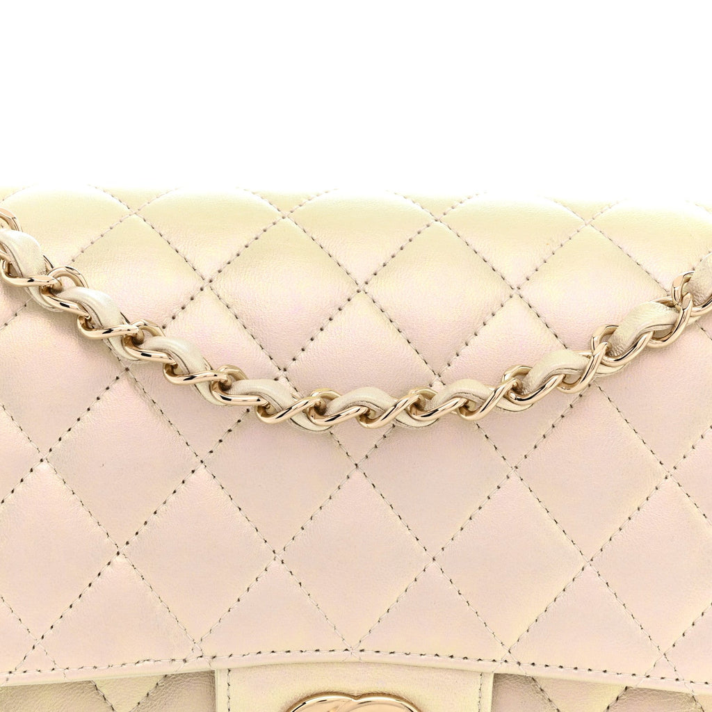 Iridescent Lambskin Quilted Medium Double Flap Ivory wholesalehk.shop