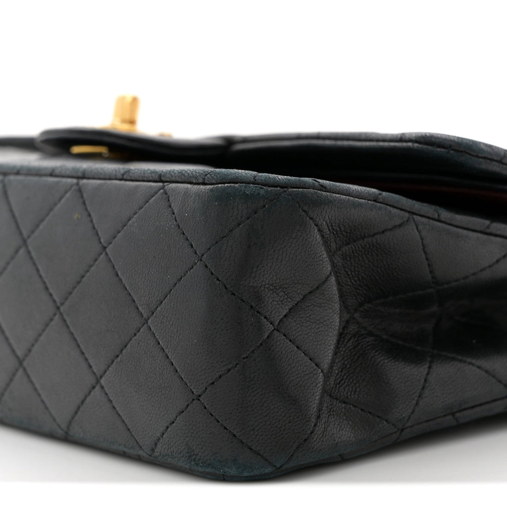 Lambskin Quilted Medium Double Flap Black wholesalehk.shop