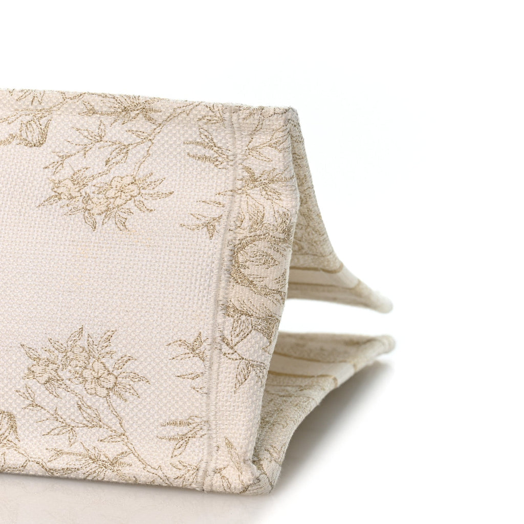 Canvas Embroidered Medium Jardin D'Hiver Book Tote White Gold £¨ Direct shipment via from wholesalehk.shop