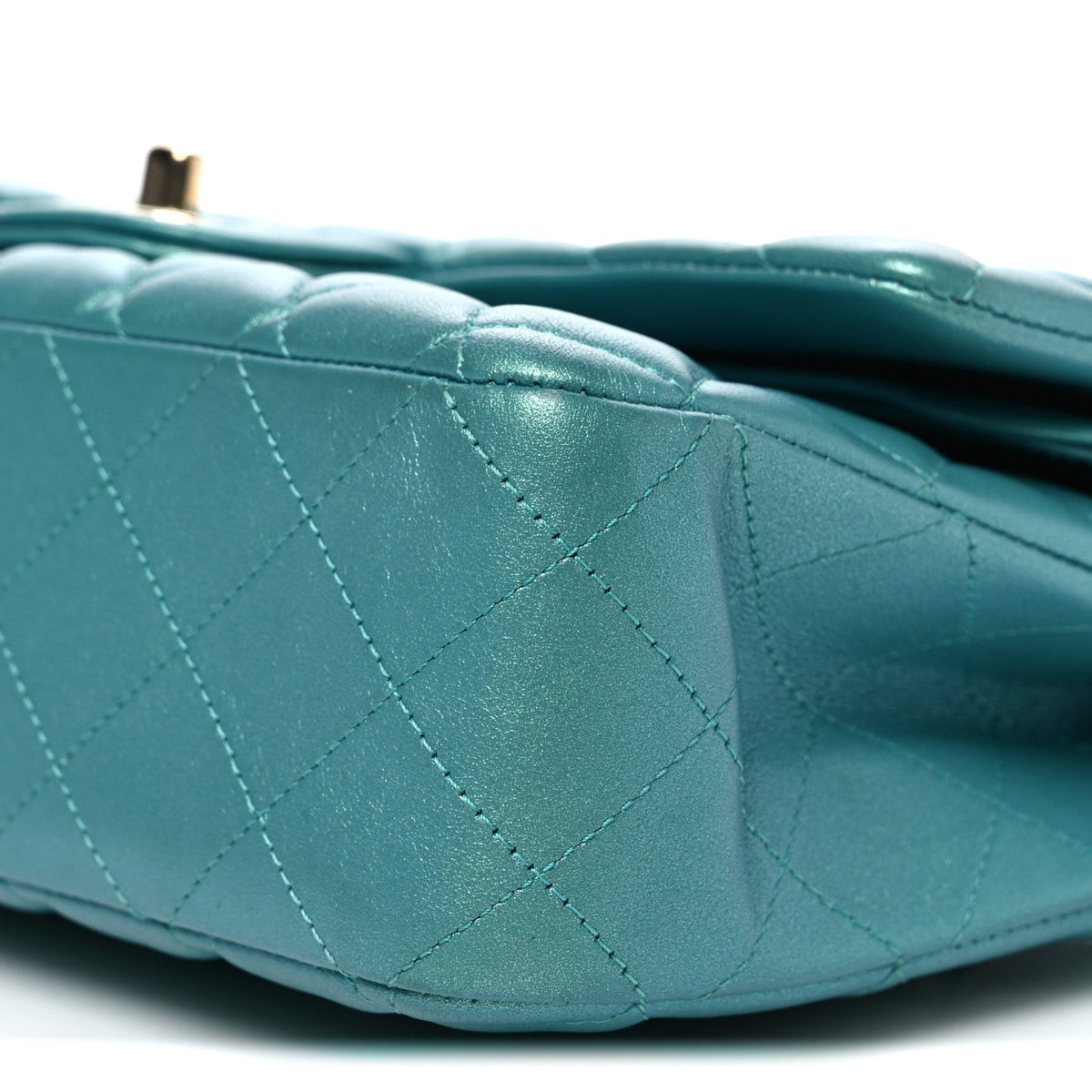 Iridescent Caviar Quilted Medium Double Flap Green wholesalehk.shop