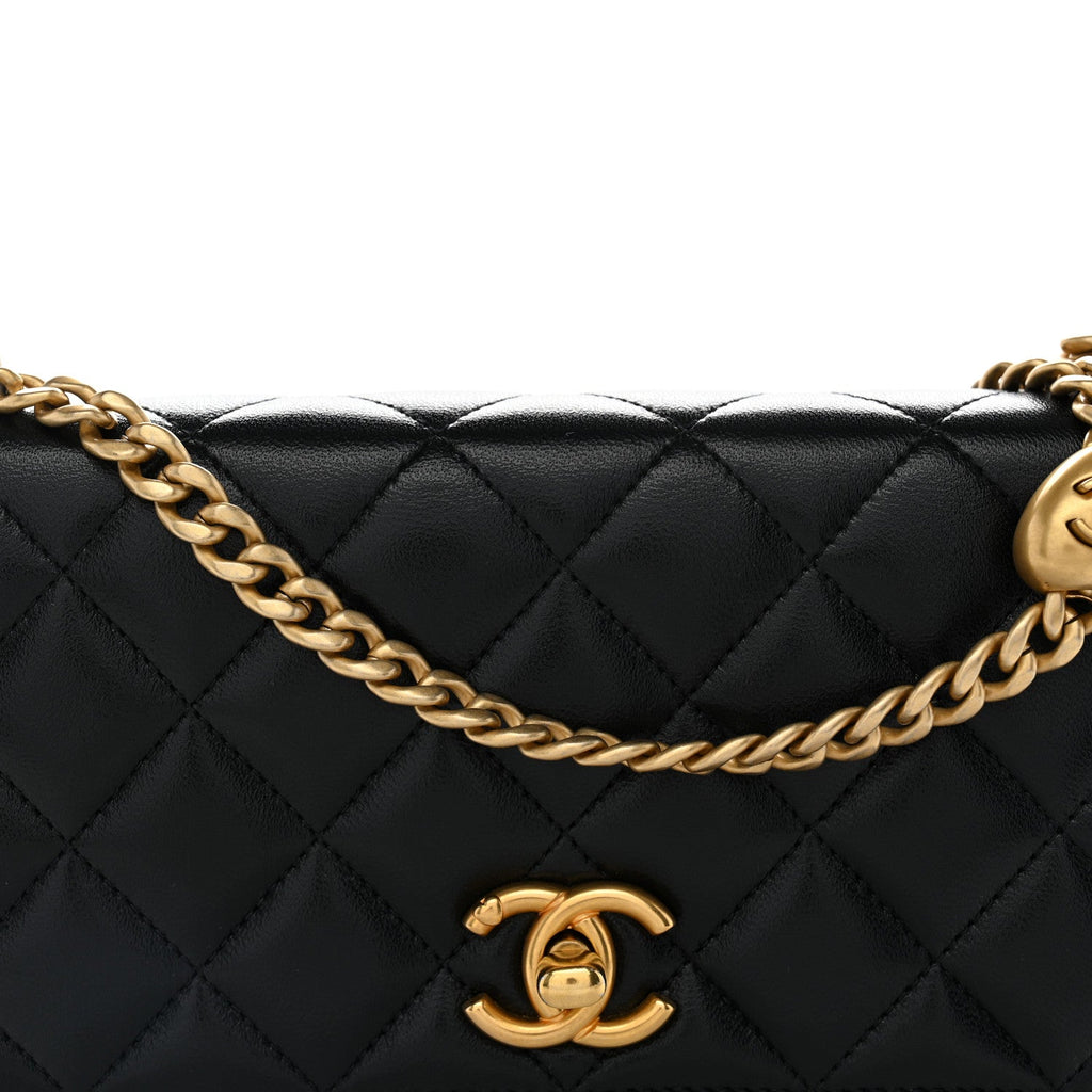 Lambskin Quilted Sweetheart Wallet On Chain WOC Black wholesalehk.shop