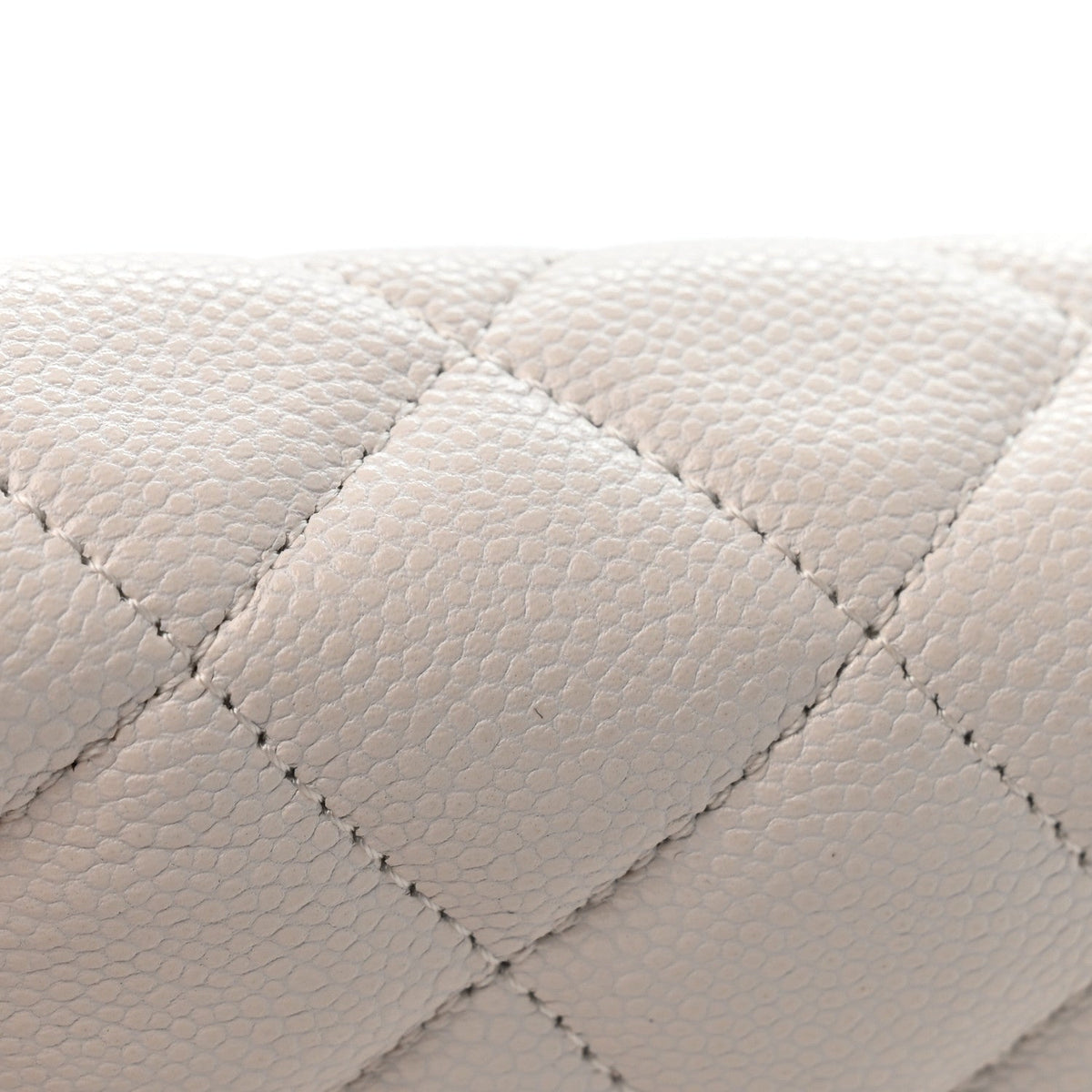 Caviar Quilted CC Turnlock Wallet On Chain WOC White wholesalehk.shop