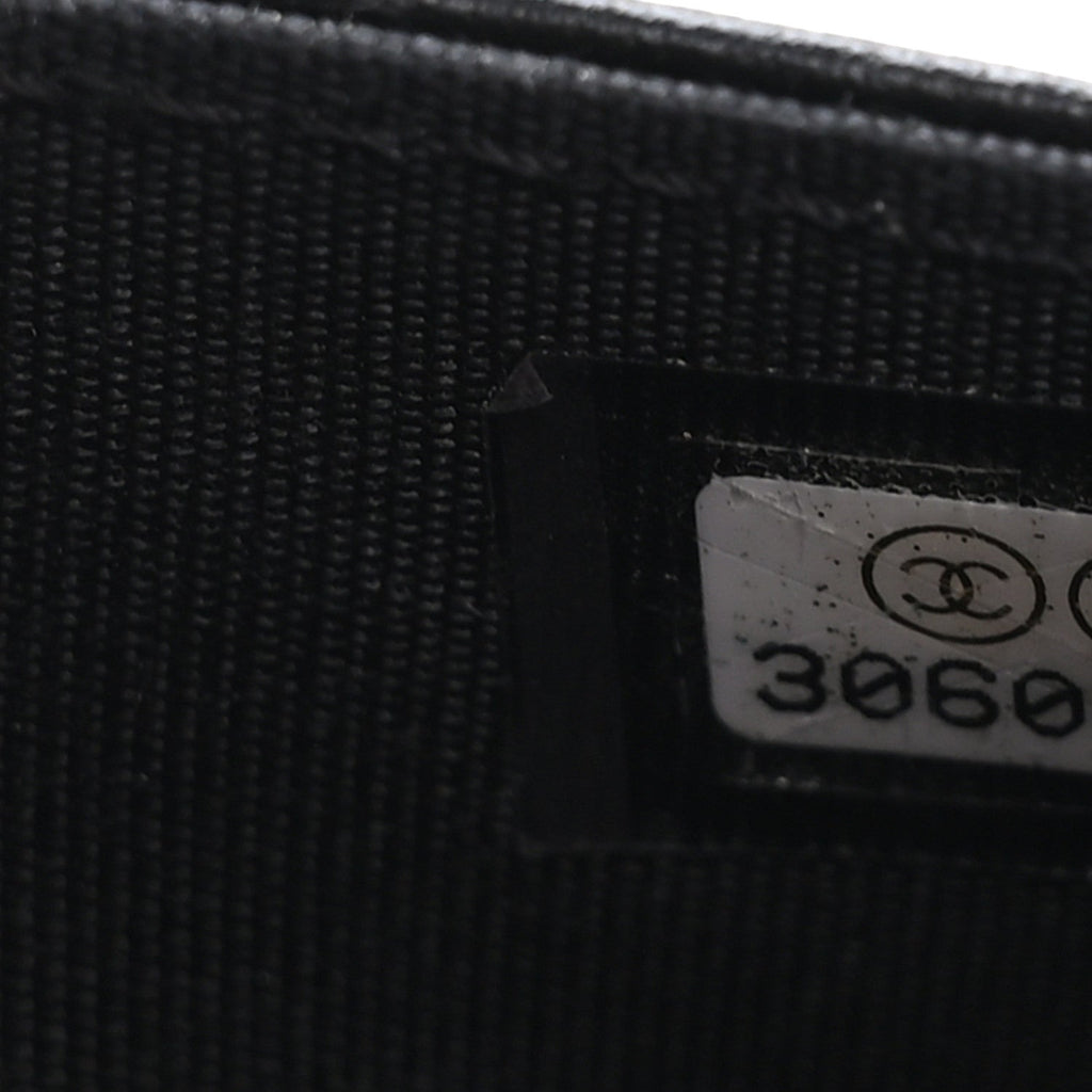 Caviar Quilted Boy Wallet On Chain WOC Black wholesalehk.shop