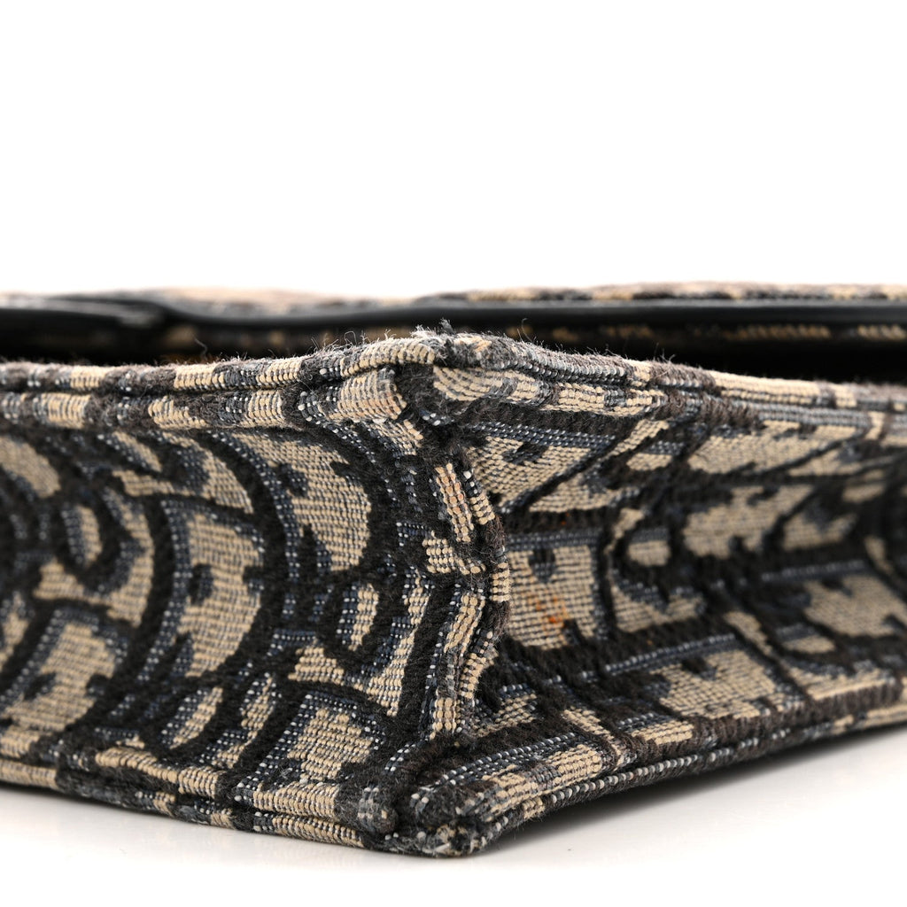 Oblique Saddle Chain Pouch Blue wholesalehk.shop
