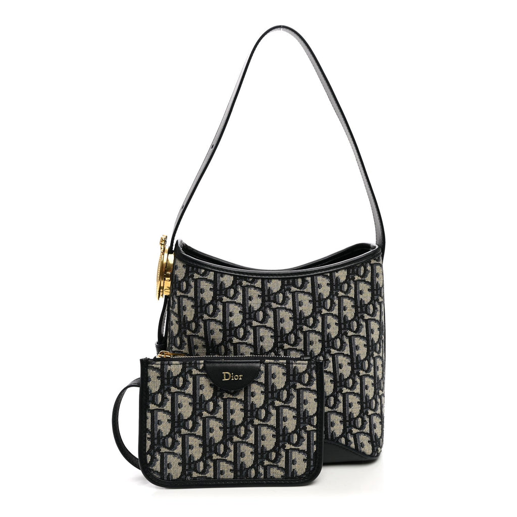 Oblique Calfskin Small Medaillon Bucket Bag Blue wholesalehk.shop