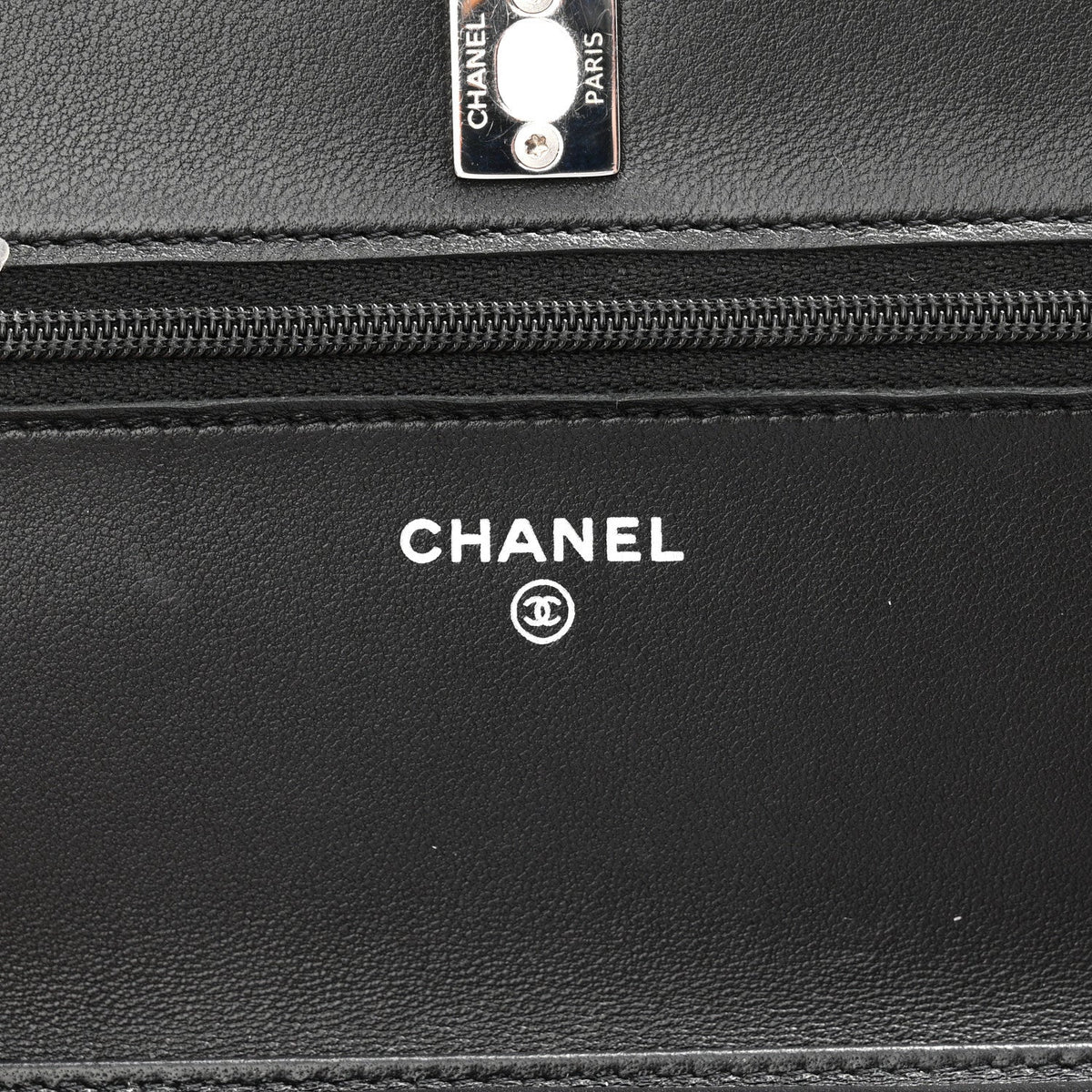 Lambskin Quilted CC Turnlock Wallet On Chain WOC Black wholesalehk.shop