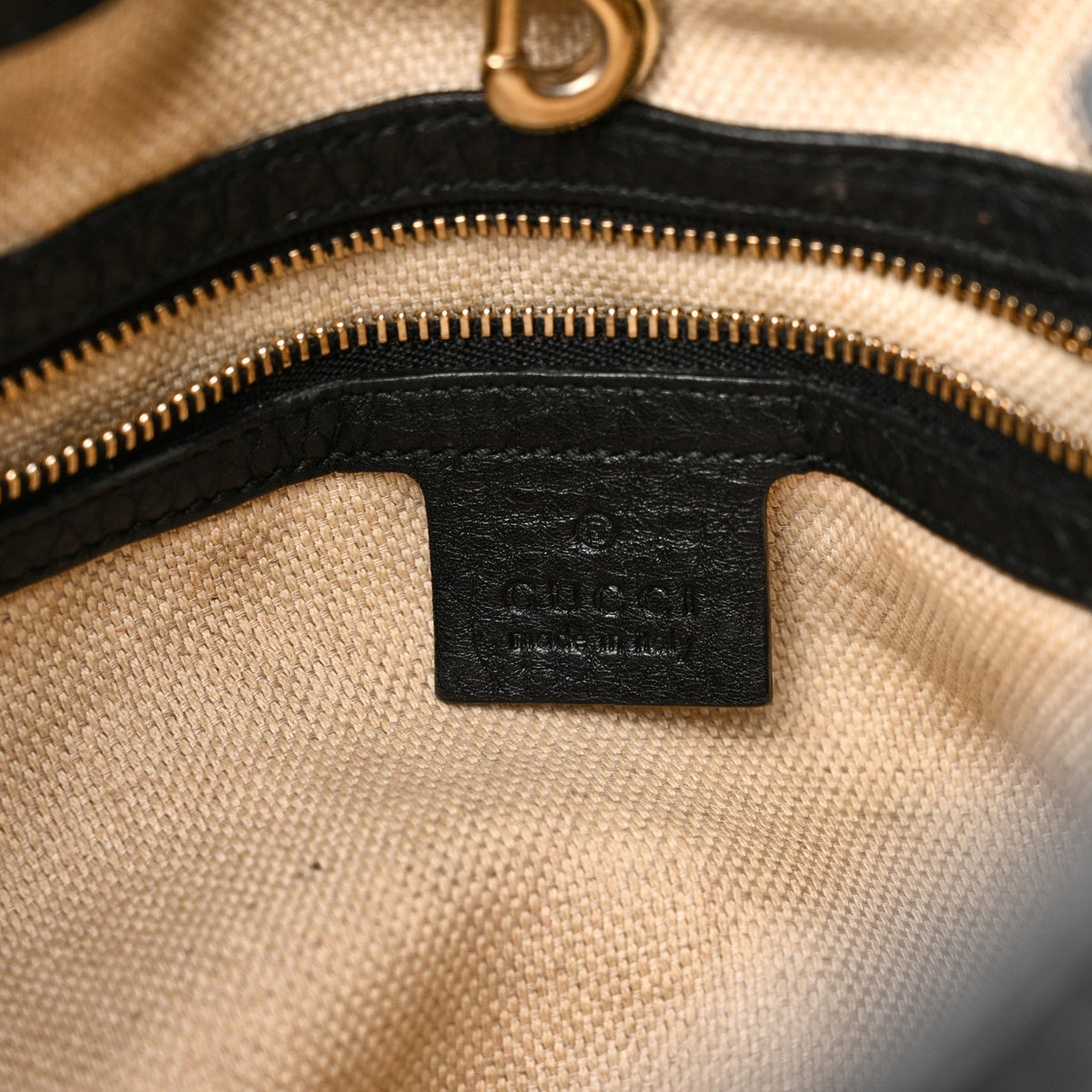 Pebbled Calfskin Medium Soho Chain Shoulder Bag Black wholesalehk.shop