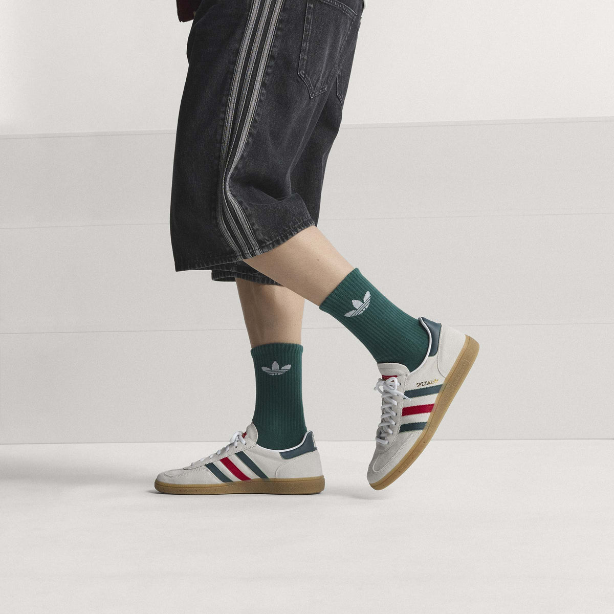 2026 New Arrival adidas Mexico Handball Spezial Shoes - White/Scarlet wholesalehk.shop