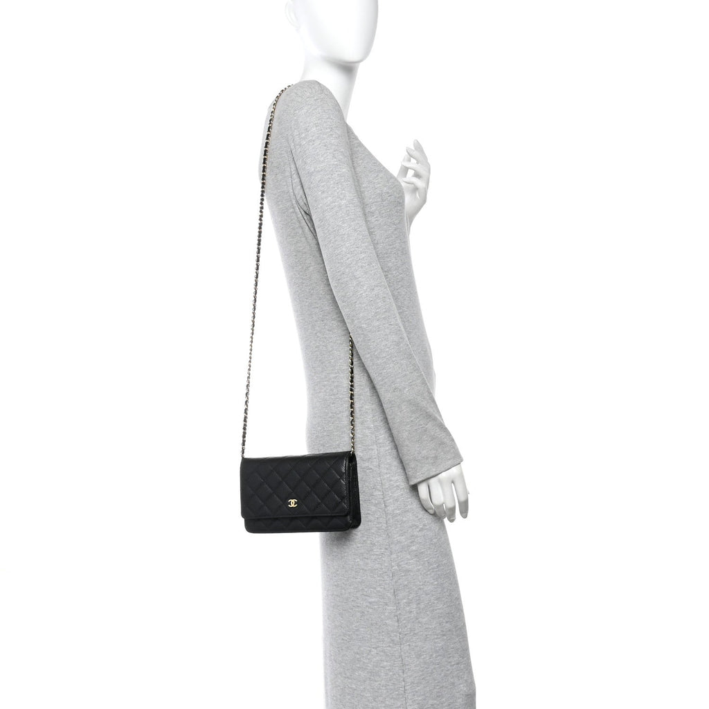 Caviar Quilted Wallet on Chain WOC Black wholesalehk.shop