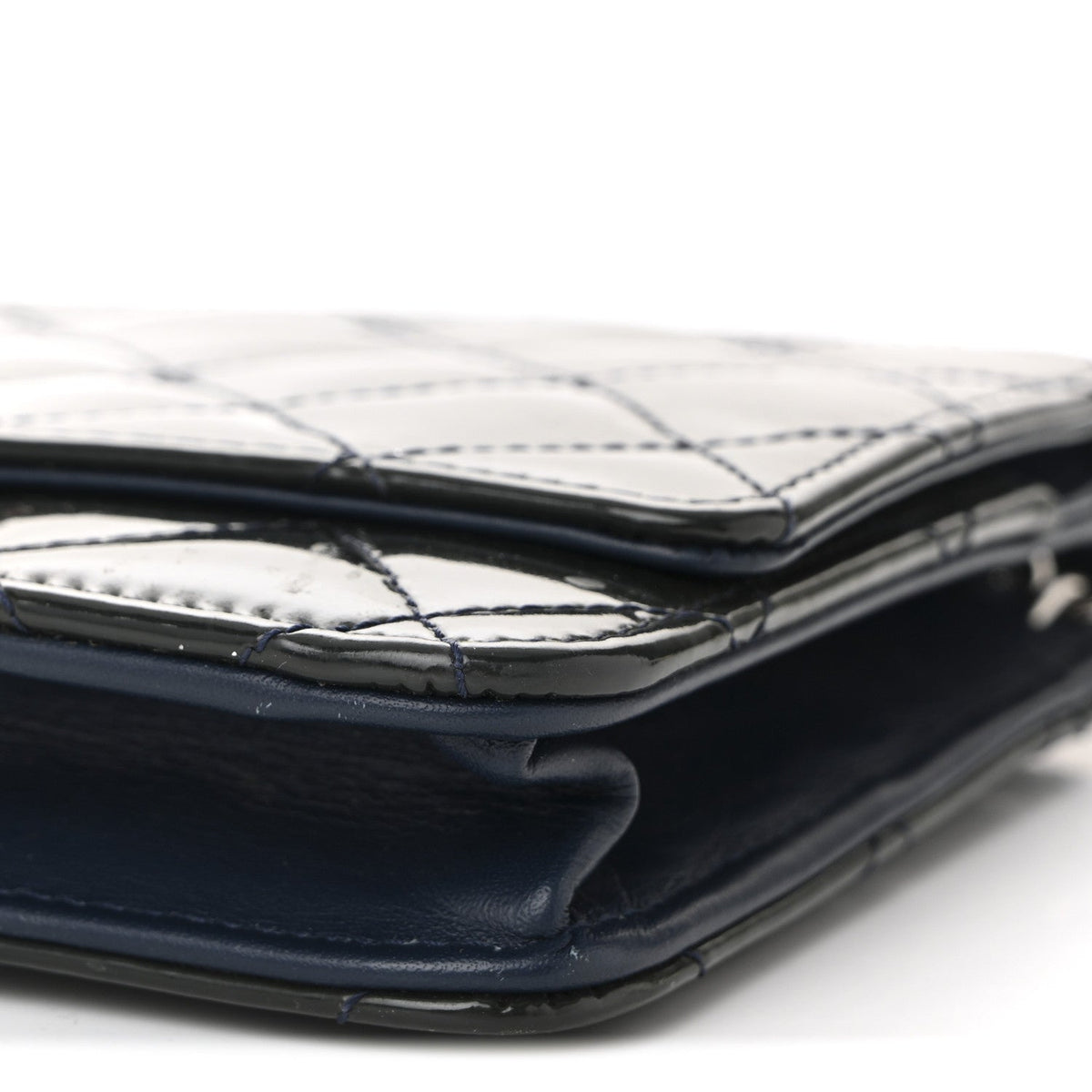 Patent Quilted Wallet On Chain WOC Navy Blue wholesalehk.shop