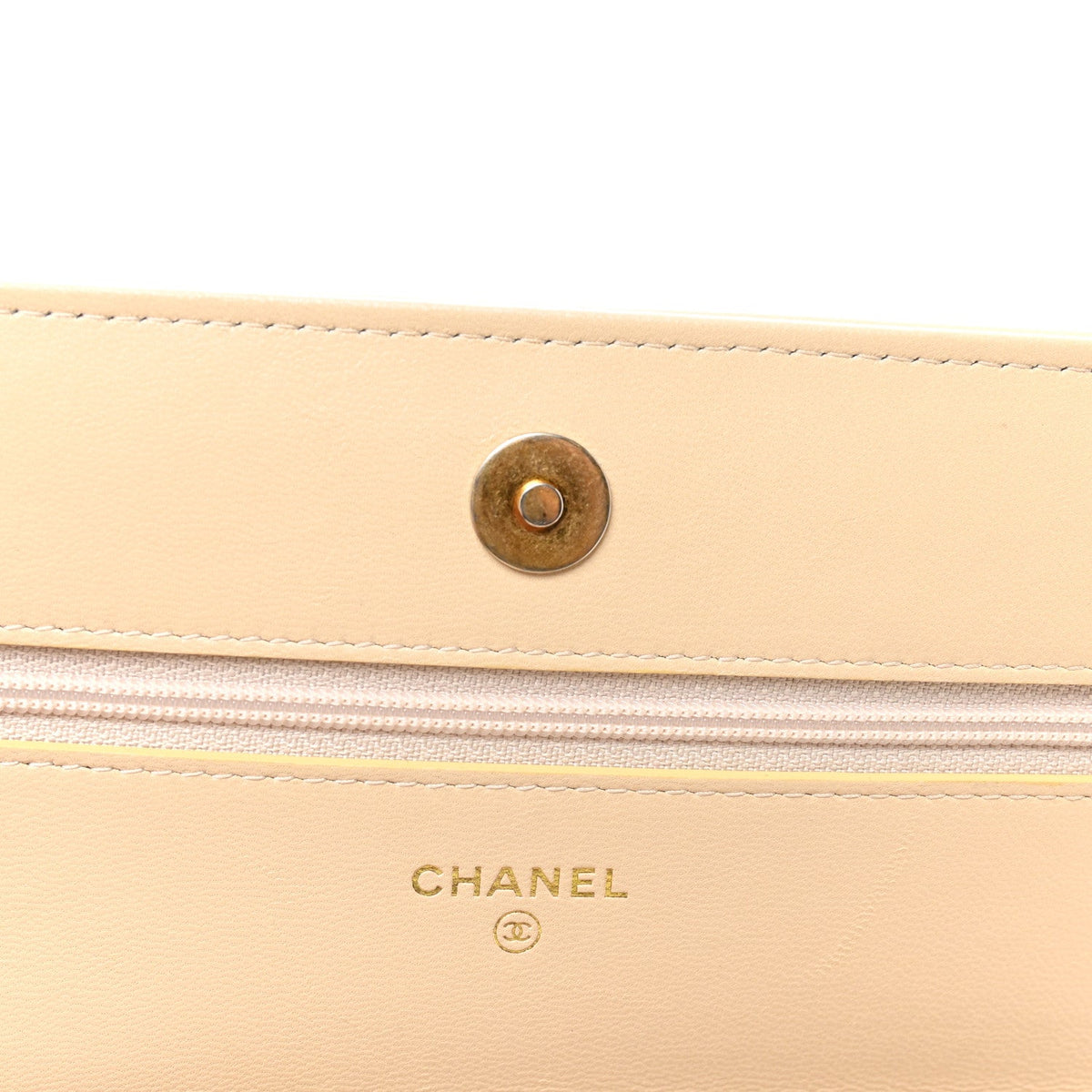 Lambskin Quilted Chanel 19 Wallet On Chain WOC Beige wholesalehk.shop