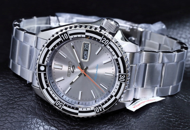 Seiko 5 Sports Special Edition Silver Dial Silver Steel Strap Watch For Men - SRPK09K1 wholesalehk.shop