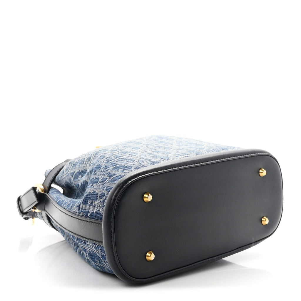 Denim Oblique Jacquard Medium C'est Chain Bucket Bag Denim Blue wholesalehk.shop