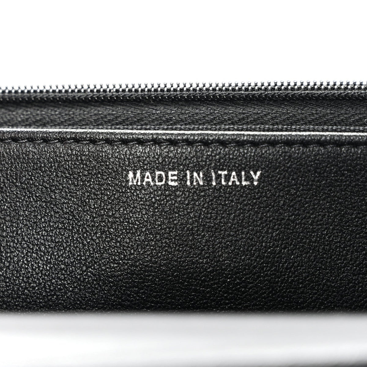 Lambskin Quilted Enamel CC Wallet on Chain WOC Black wholesalehk.shop