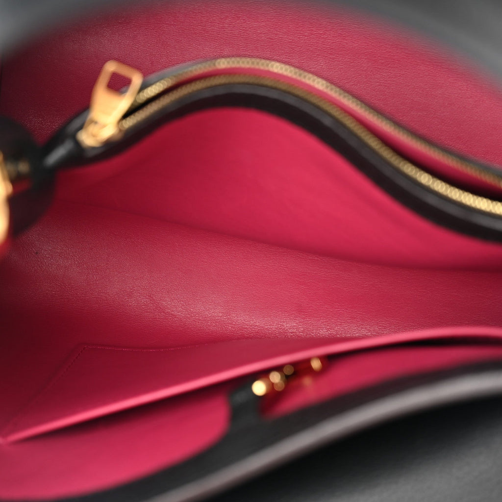 Taurillon Capucines MM Black Fuchsia £¨ Direct shipment via from wholesalehk.shop