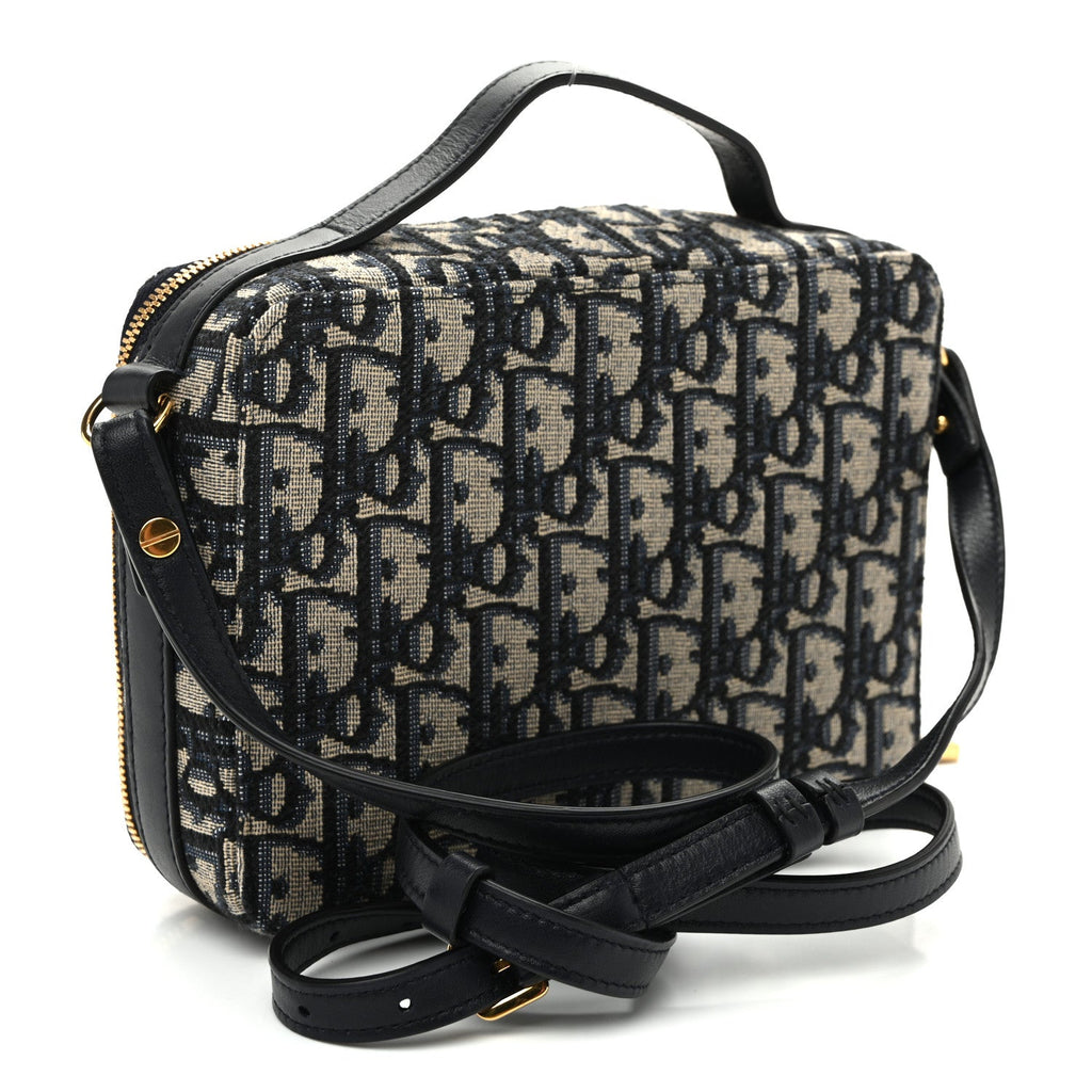 Oblique 30 Montaigne Top Handle Box Bag Blue wholesalehk.shop
