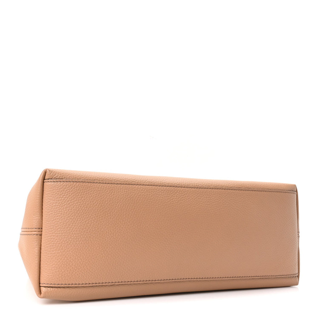 Pebbled Calfskin Medium Soho Chain Shoulder Bag Camelia wholesalehk.shop
