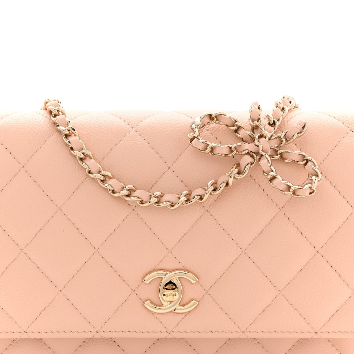 Caviar Quilted CC Turnlock Wallet On Chain WOC Beige wholesalehk.shop