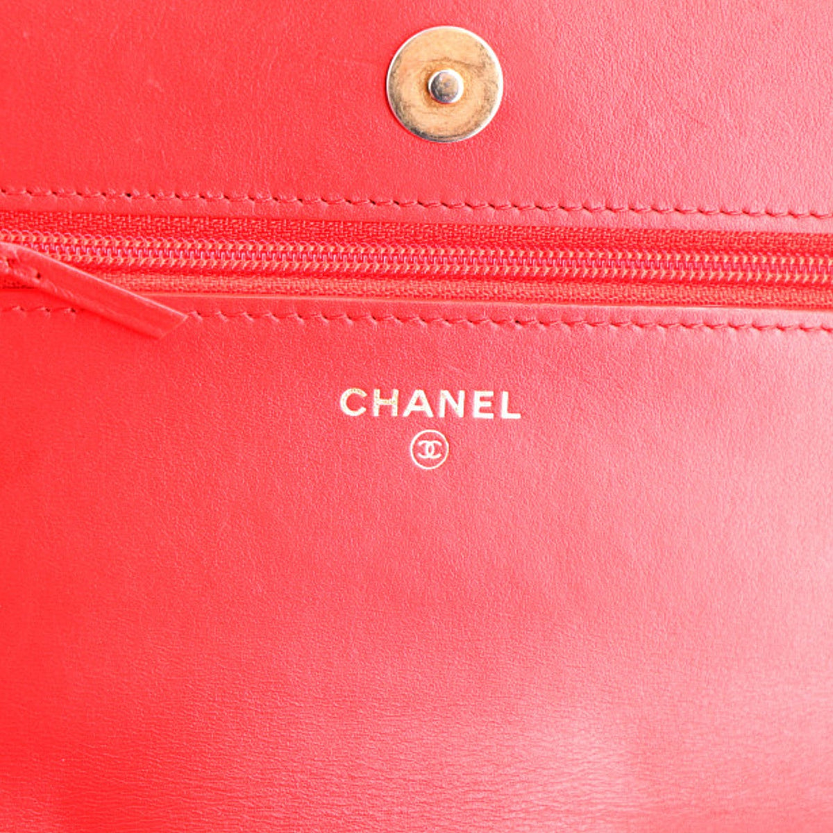 Tweed Quilted Chanel 19 Wallet On Chain WOC Red White wholesalehk.shop