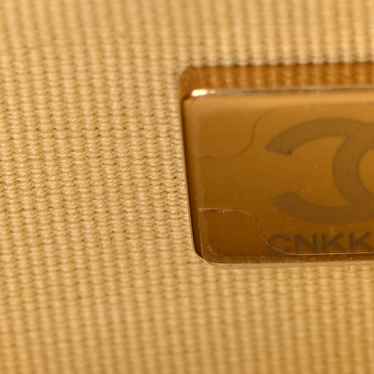 Caviar Quilted Tiny CC Wallet On Chain WOC Yellow wholesalehk.shop