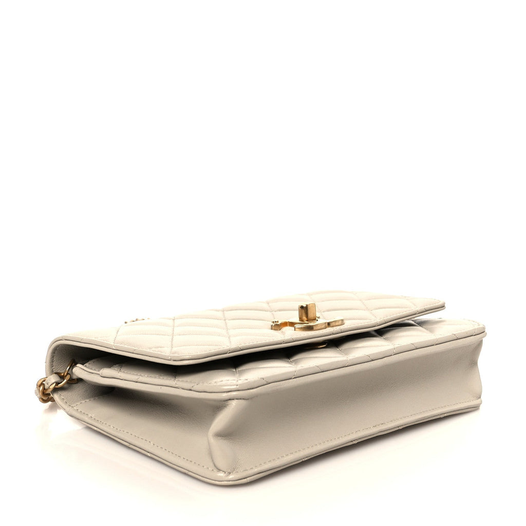 Lambskin Quilted CC Wallet on Chain WOC Light Beige wholesalehk.shop