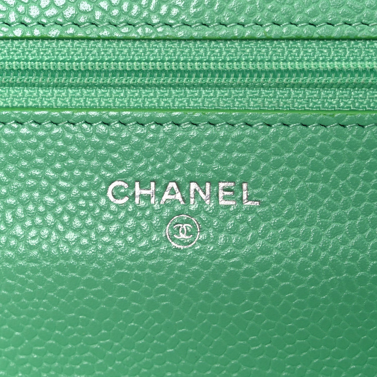 Caviar Chevron Quilted Wallet On Chain WOC Green wholesalehk.shop