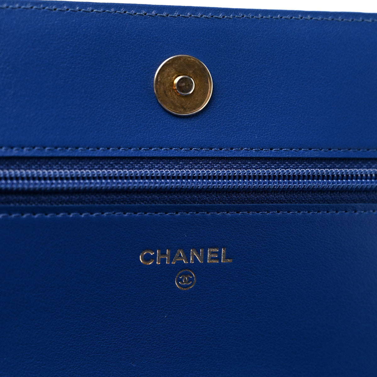 Caviar Quilted Boy Wallet On Chain WOC Dark Blue wholesalehk.shop