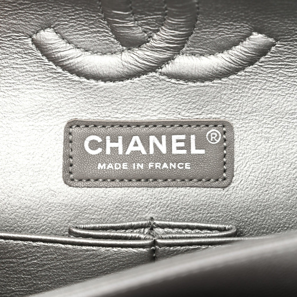 Metallic Caviar Chevron Quilted Medium Double Flap Silver wholesalehk.shop