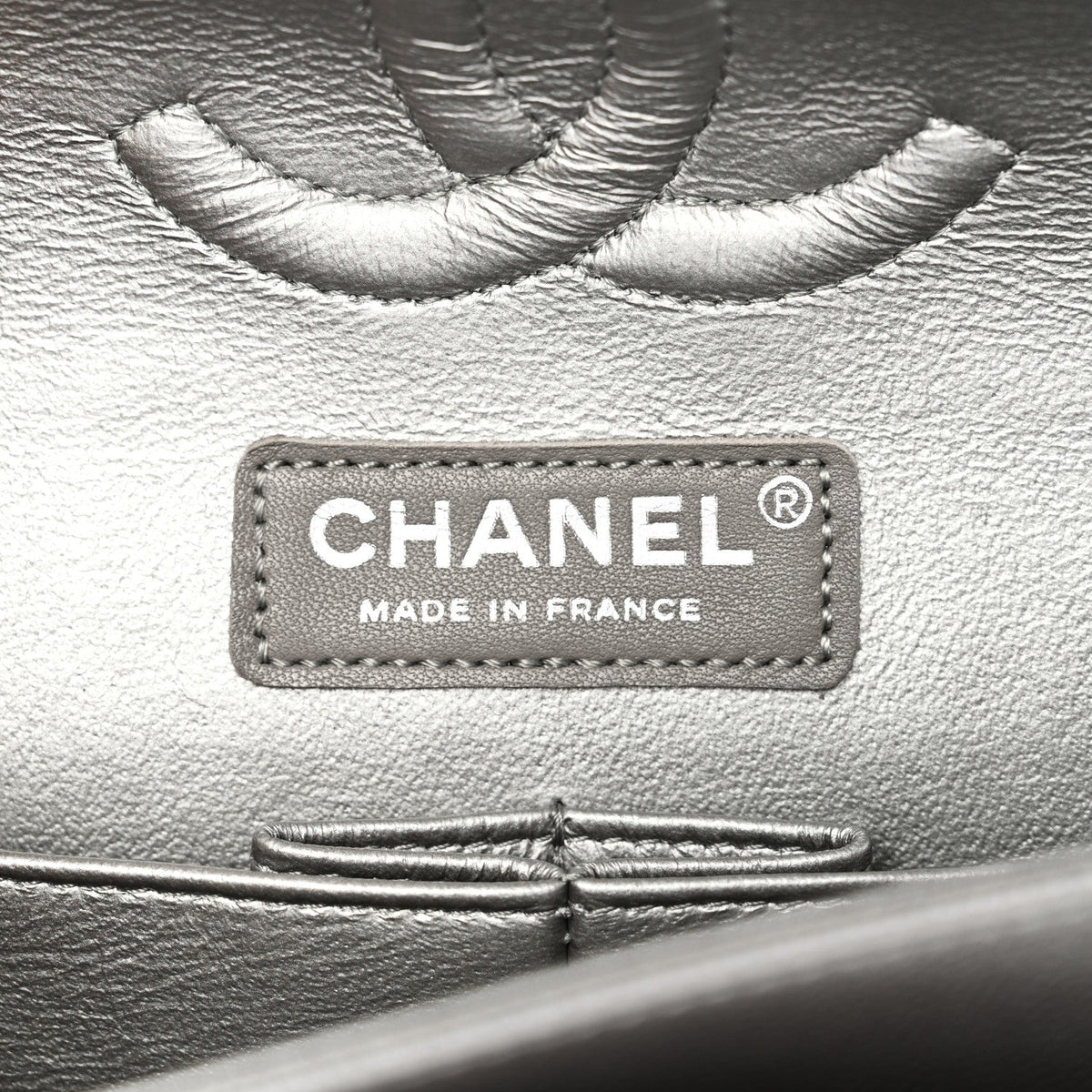 Metallic Caviar Chevron Quilted Medium Double Flap Silver wholesalehk.shop