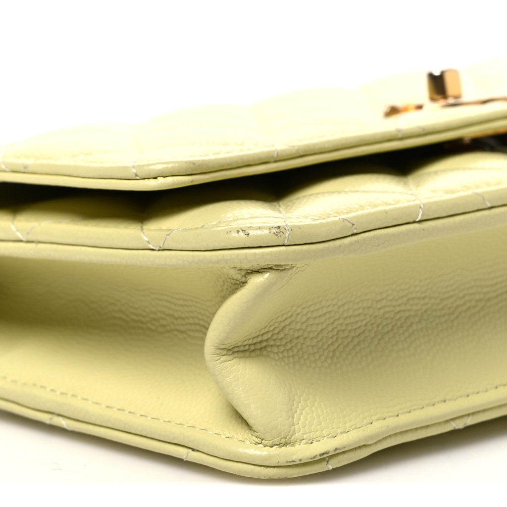 Caviar Quilted CC Turn Lock Wallet On Chain WOC Light Green wholesalehk.shop