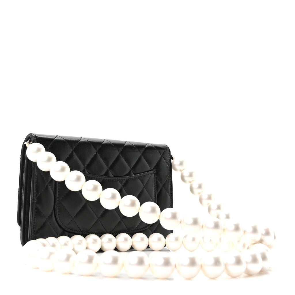 Calfskin Quilted Maxi Pearl Wallet On Chain WOC Black wholesalehk.shop