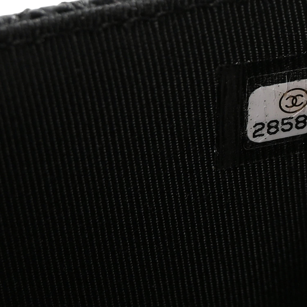 Caviar Quilted Wallet on Chain WOC Black wholesalehk.shop