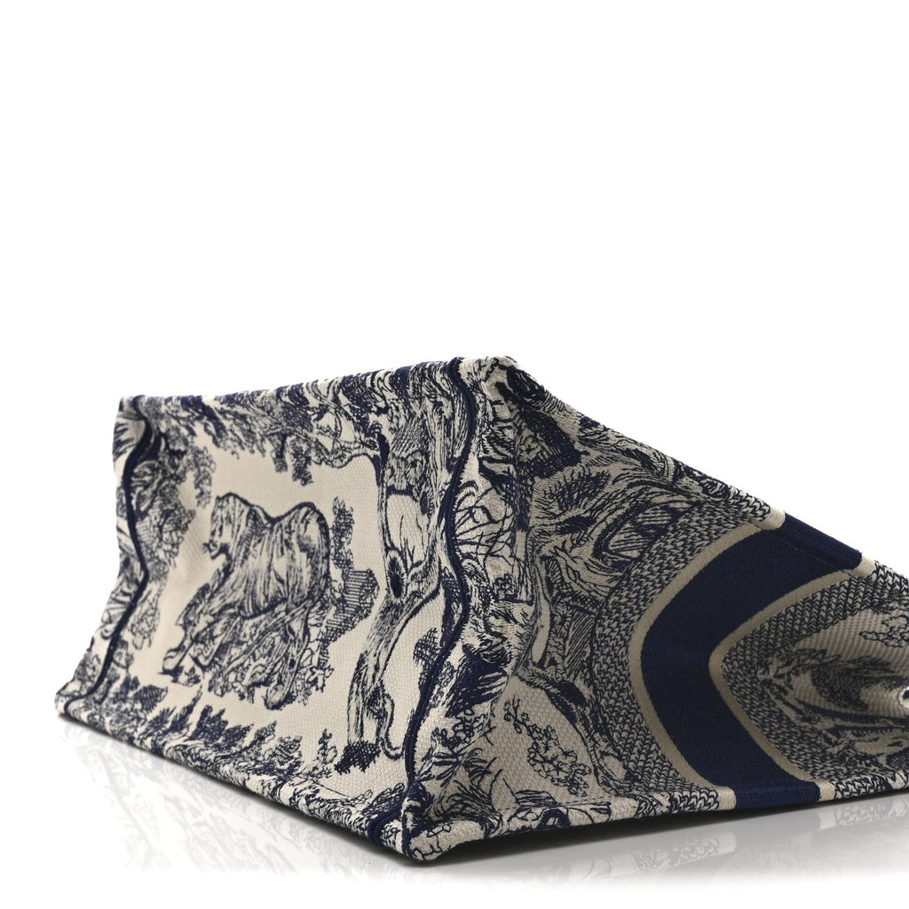 Canvas Embroidered Medium Dioriviera Toile De Jouy Book Tote Blue £¨ Direct shipment via from wholesalehk.shop