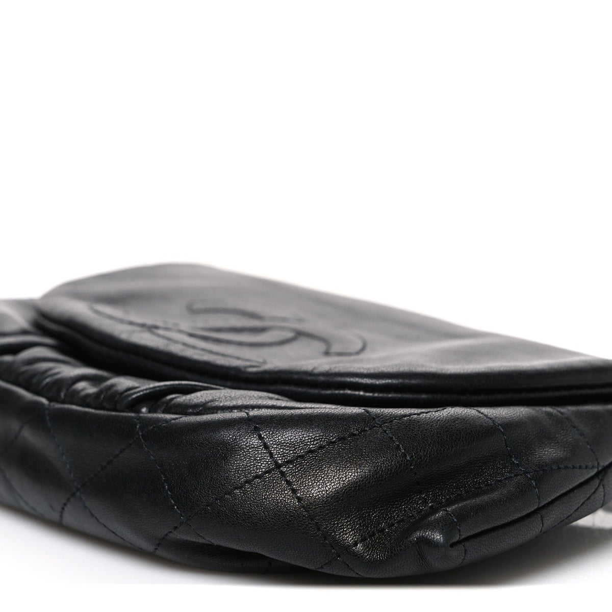 Lambskin Half Moon Wallet On Chain WOC Black wholesalehk.shop