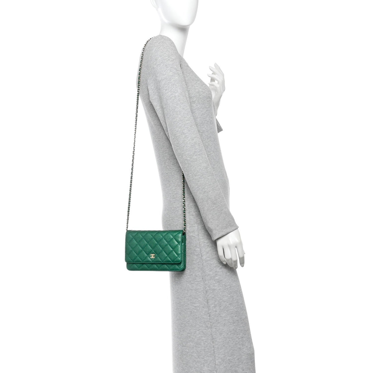 Metallic Caviar Quilted Wallet On Chain WOC Green wholesalehk.shop