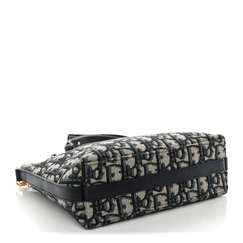 Oblique 30 Montaigne Diorling Mini Bag With Chain Blue wholesalehk.shop
