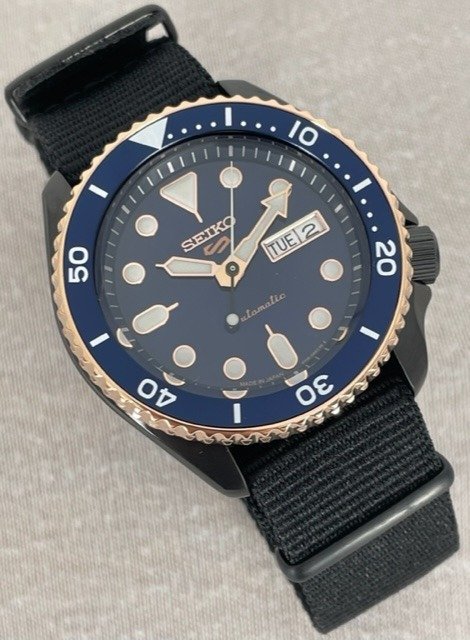 Seiko 5 Sports Automatic Blue Dial Black NATO Strap Watch for Men - SBSA098 wholesalehk.shop