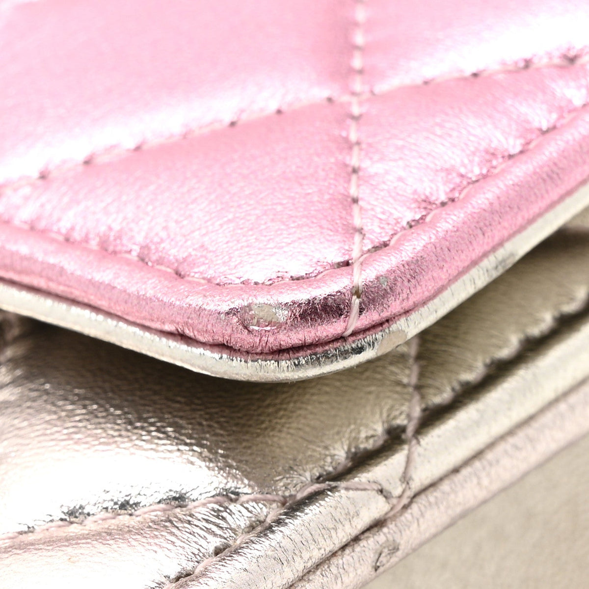 Gradient Metallic Lambskin Quilted Like A Wallet Wallet On Chain WOC Gold Pink wholesalehk.shop