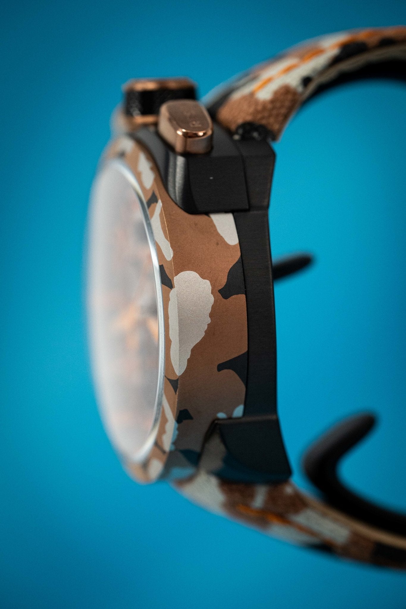 Bomberg Men's Chronograph Watch BOLT-68 Orange Camouflage Limited Edition wholesalehk.shop
