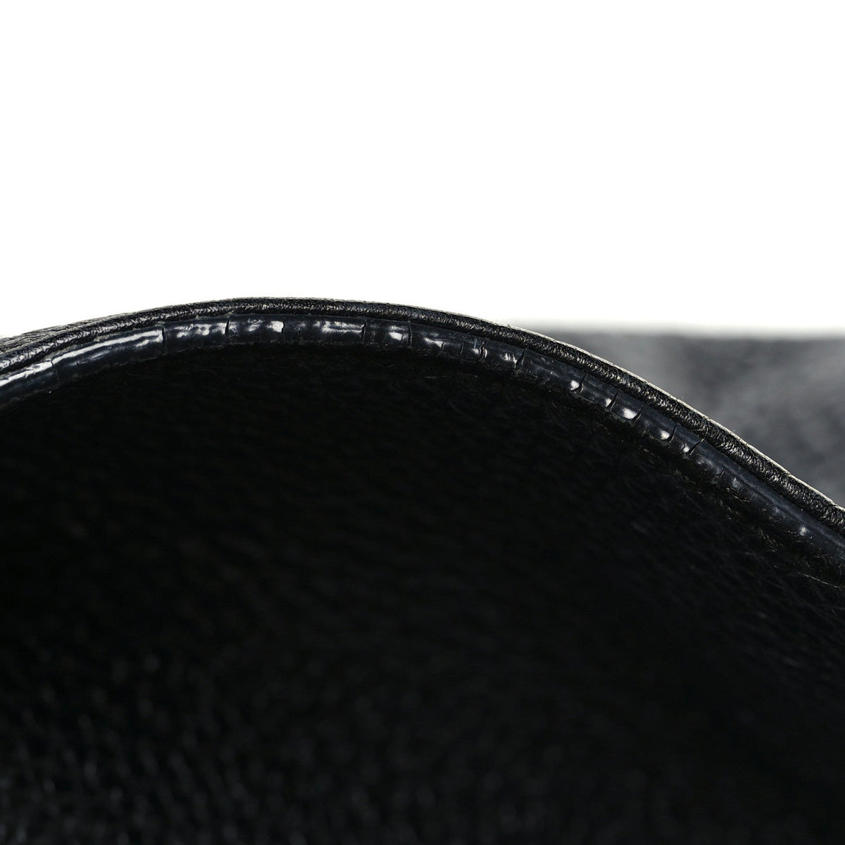 Pebbled Calfskin Medium Soho Chain Shoulder Bag Black wholesalehk.shop