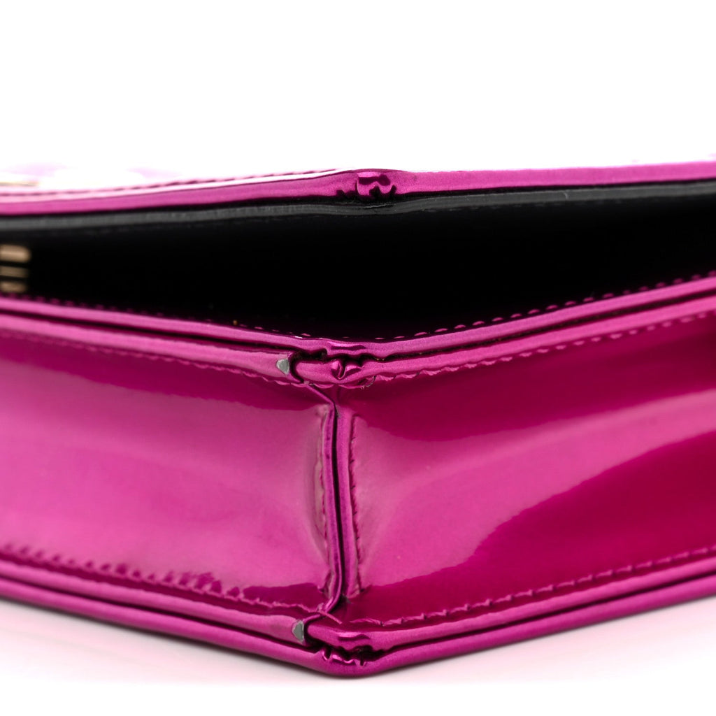 Metallic Patent Micro-Cannage Diorama Wallet on Chain Pouch Pink ¡§ Direct shipment via from wholesalehk.shop