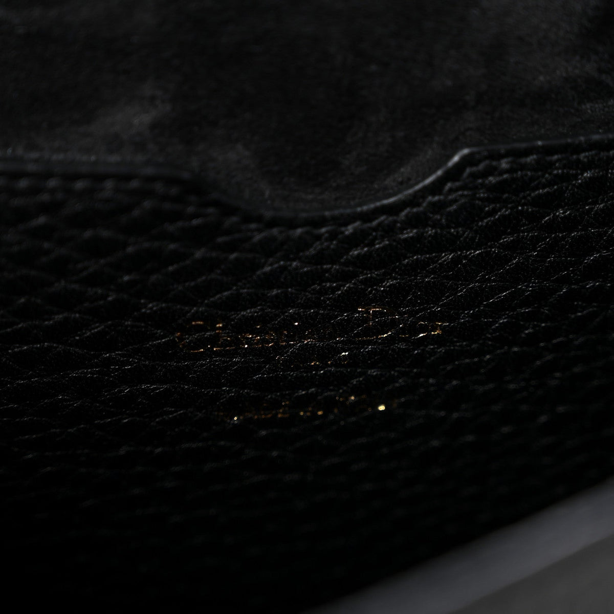 Grained Calfskin Large Bobby Flap Black wholesalehk.shop
