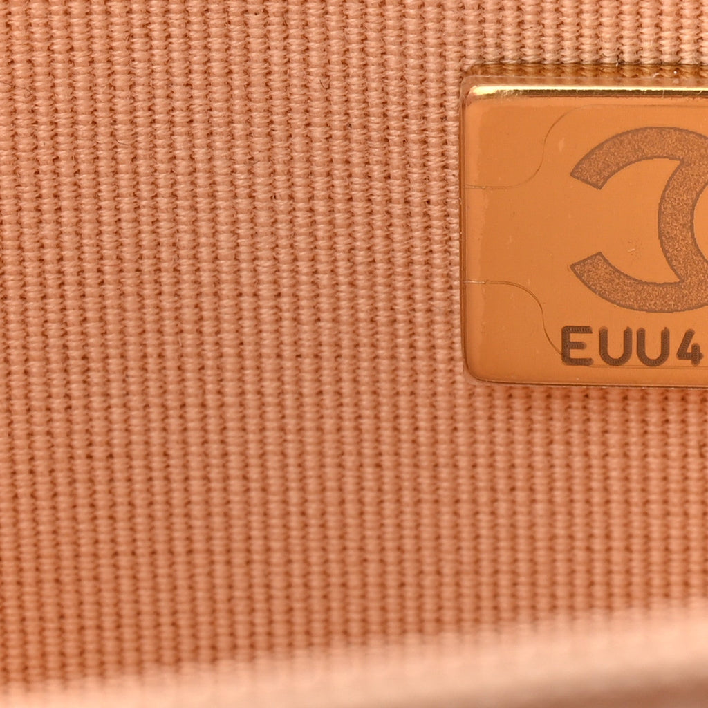 Caviar Quilted Wallet on Chain WOC Beige wholesalehk.shop