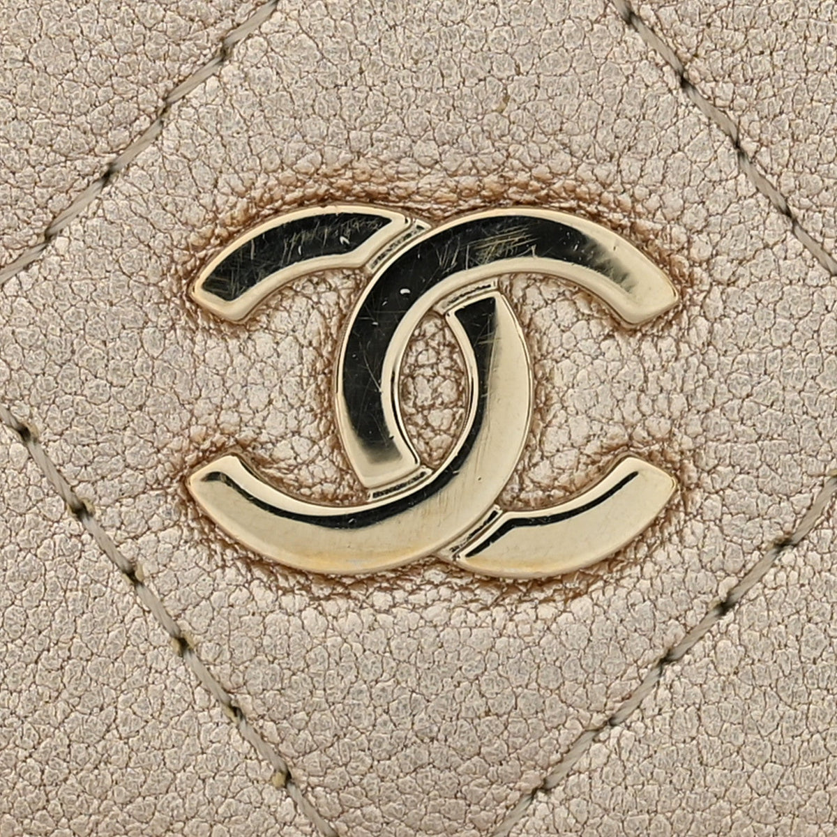Metallic Lambskin Quilted Mini Wallet On Chain WOC Gold wholesalehk.shop