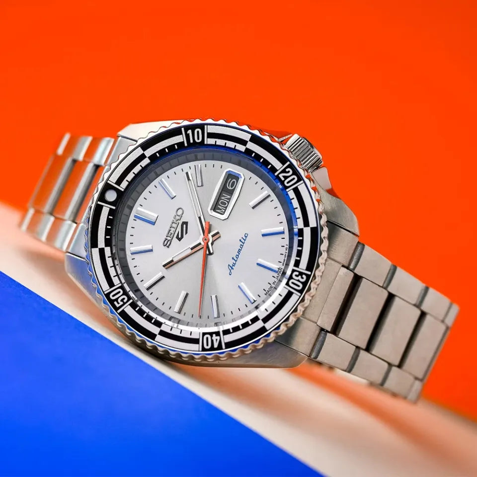 Seiko 5 Sports Special Edition Silver Dial Silver Steel Strap Watch For Men - SRPK09K1 wholesalehk.shop