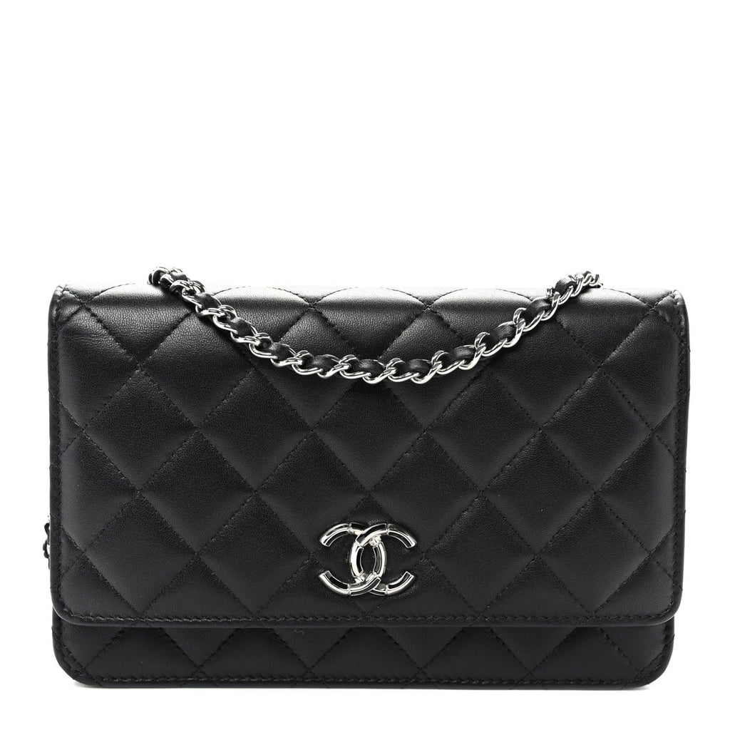 Lambskin Quilted Enamel CC Wallet on Chain WOC Black wholesalehk.shop