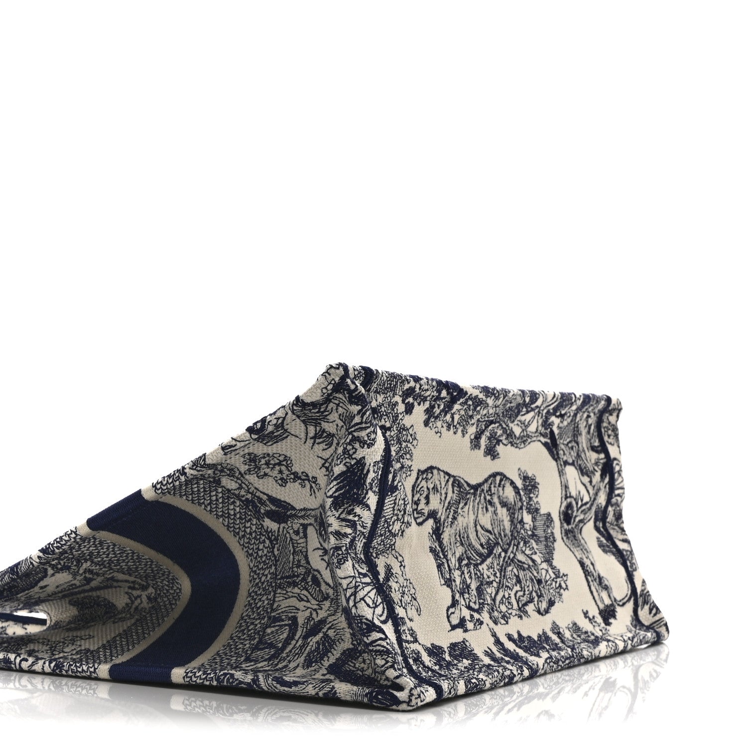 Canvas Embroidered Medium Dioriviera Toile De Jouy Book Tote Blue £¨ Direct shipment via from wholesalehk.shop